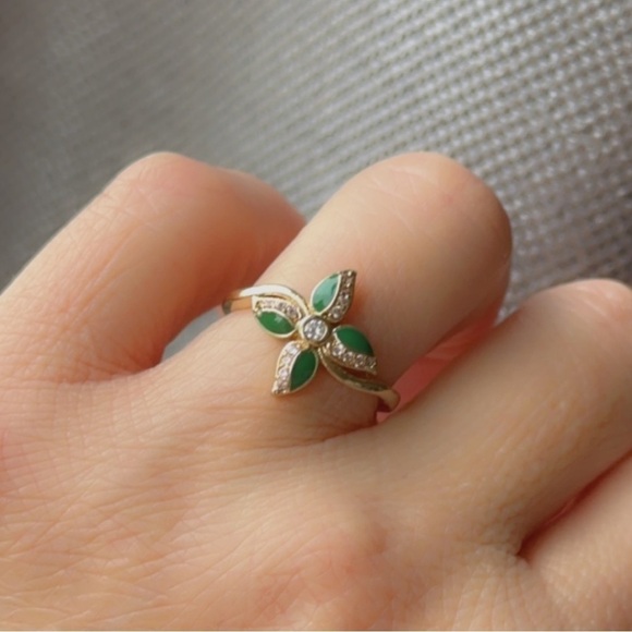 Sterling Silver Green Enamel Flower Ring - Size 6, Gold Tone with CZ Diamond - Picture 4 of 8
